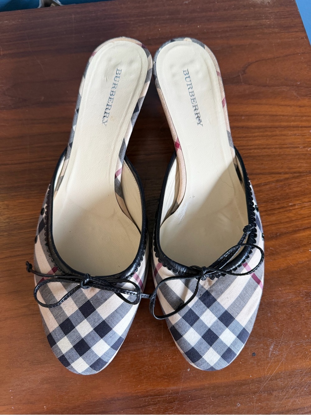 Burberry Plaid Bow-Trim Mules - Black & Cream